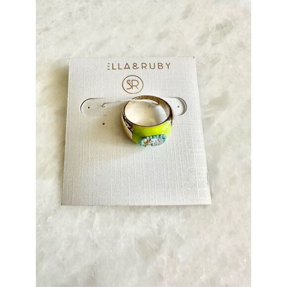 Stella and Ruby size 8 cocktail ring - Picture 1 of 3